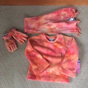 Girls size (M) (childrens place) Fleece sweater set